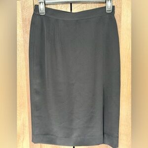 Daymor Couture Elegant Women's Black Straight Skirt, Size 6